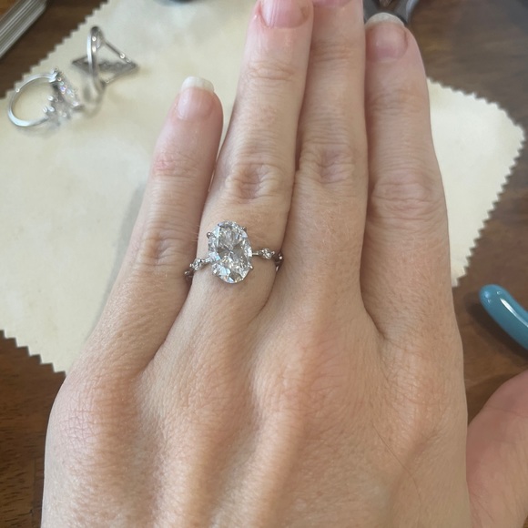 The Mila Ring - 4.5ct Oval Moissanite Ring - Picture 10 of 16